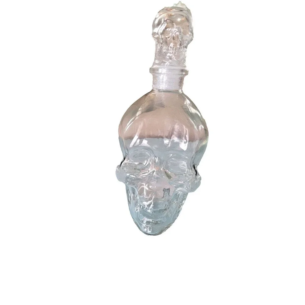 Glass Clear Skull Shaped Decanter Bottle with Airtight Skull Shaped Stopper NEW